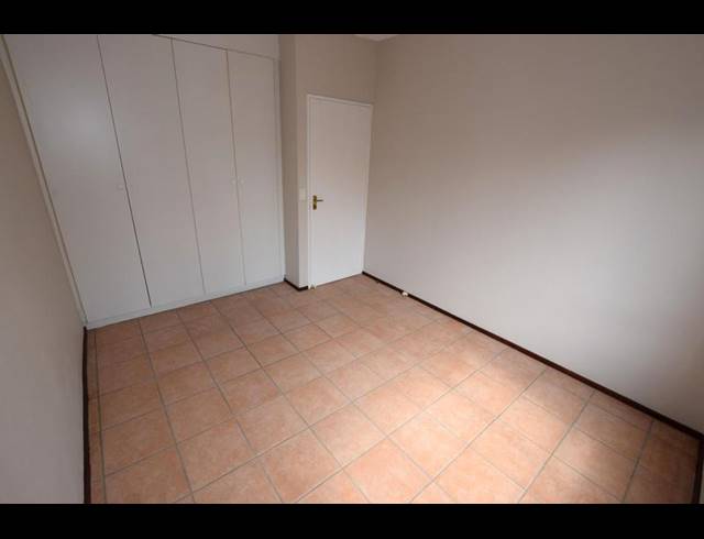 1 BEDROOM PROPERTY TO RENT IN PINESLOPES